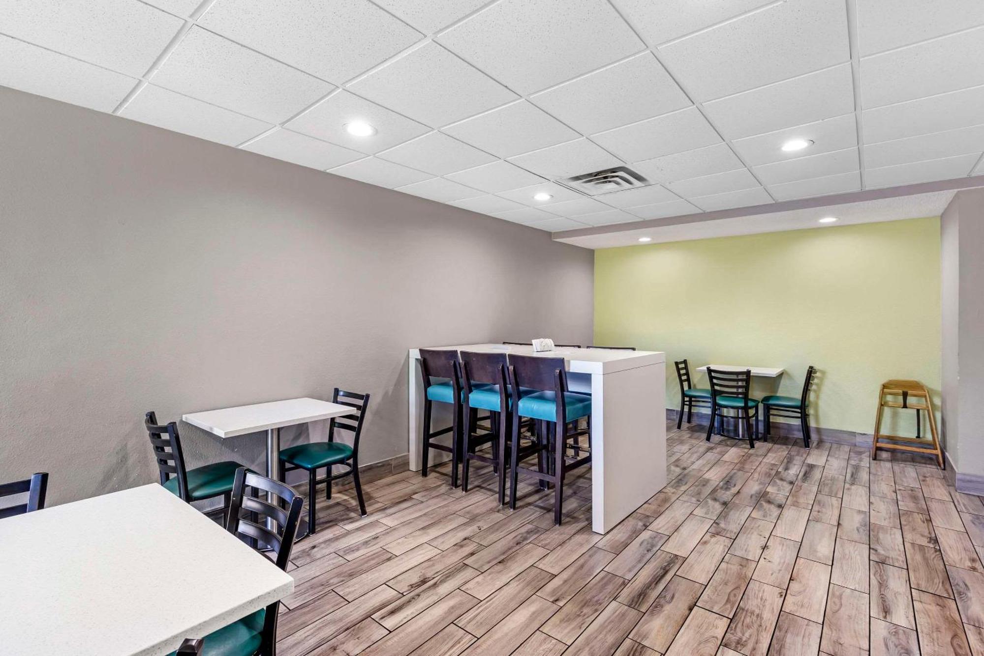 Quality Inn Clarksville - Exit 11 Exterior foto
